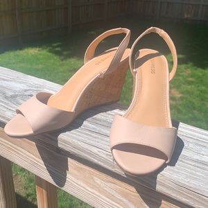 Express size 7 wedge heels